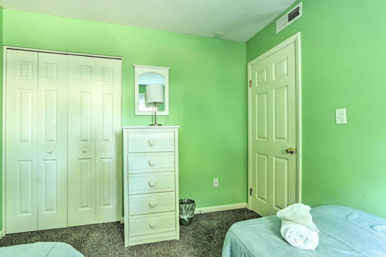 Resort-Style Hilton Head Condo - Walk To Beach! Hilton Head Island Exterior foto